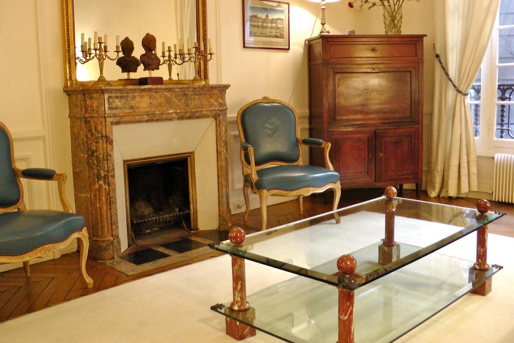 Apartment Living In - Palais Bourbon Paris